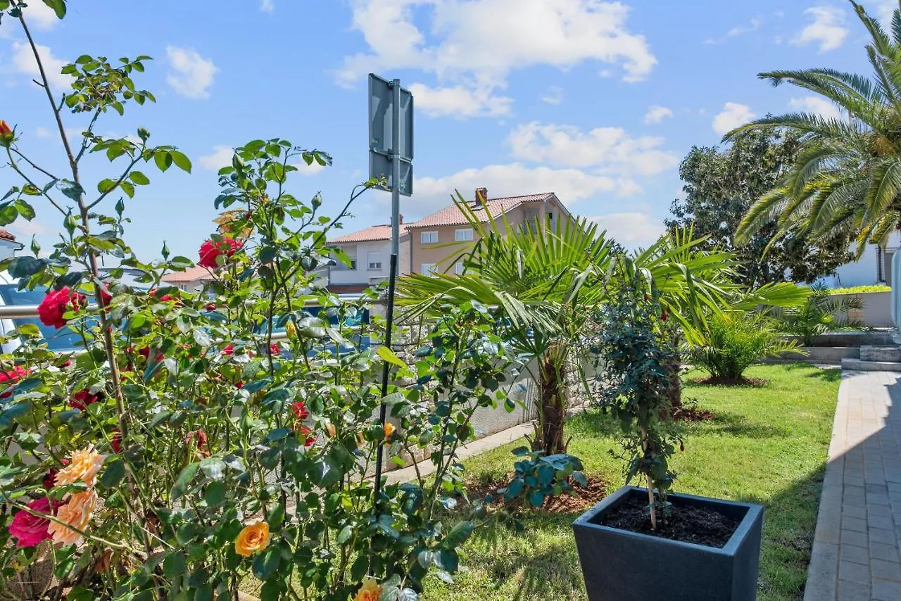 Apartment Summer House Pula Croatia